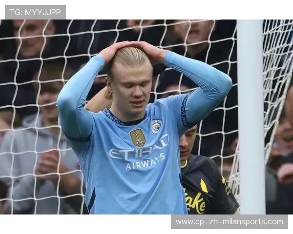 哈兰德点球主罚稳稳入网